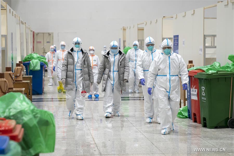 الصورة: بدء استخدام مستشفى مؤقت للمصابين بفيروس كورونا الجديد في مدينة ووهان الصينية