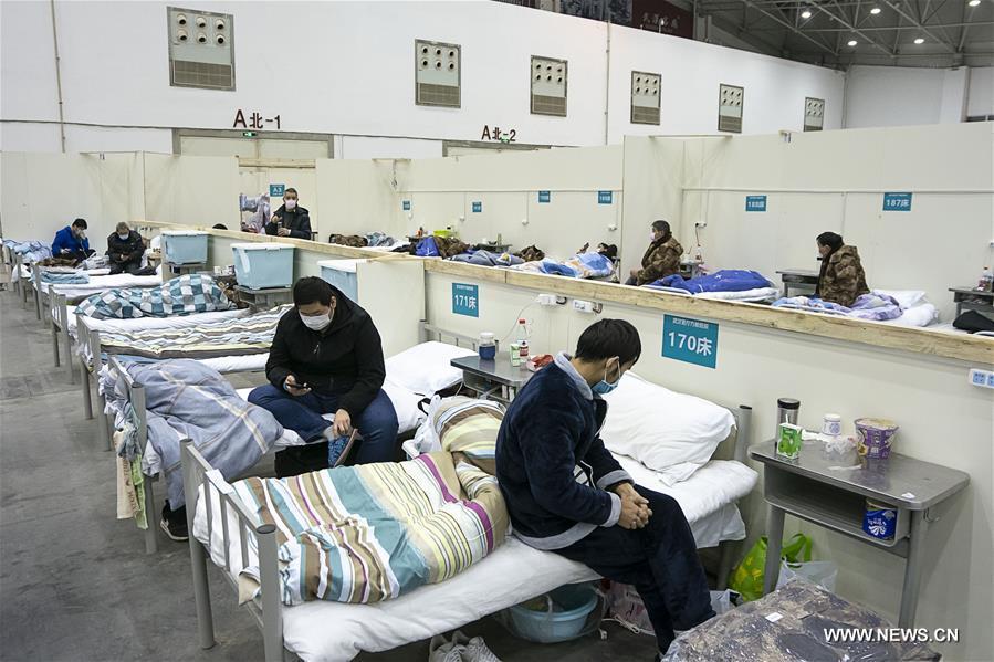 الصورة: عملية منظمة لمستشفى مؤقت في ووهان مركز تفشي الفيروس بالصين