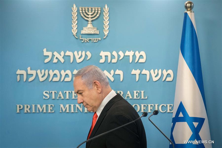 الصورة: رئيس الوزراء الإسرائيلي يعلن حالة الطوارئ في البلاد 