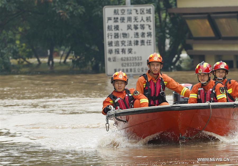 CHINA-CHONGQING-YANGTZE RIVER-FLOOD-RESCUE (CN) 
