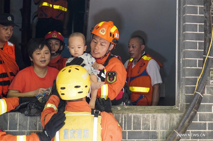 CHINA-CHONGQING-YANGTZE RIVER-FLOOD-RESCUE (CN) 