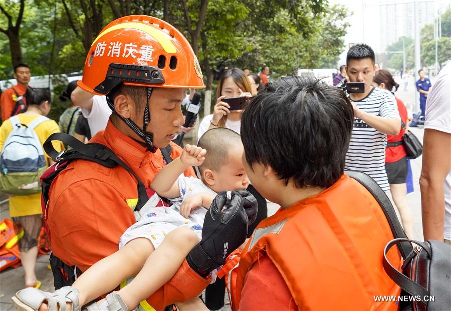 CHINA-CHONGQING-YANGTZE RIVER-FLOOD-RESCUE (CN) 