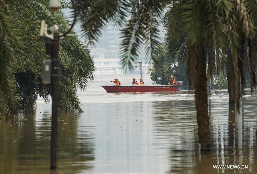 CHINA-CHONGQING-YANGTZE RIVER-FLOOD-RESCUE (CN) 