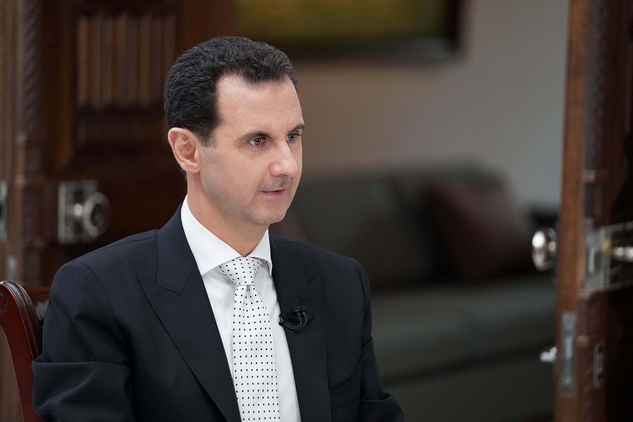 وسائط متعددة) الحكومة السورية الجديدة تؤدي اليمين الدستورية أمام الرئيس  الأسد