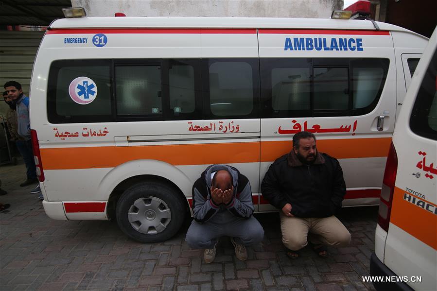 الصورة: مقتل فلسطينيين اثنين بين قطاع غزة ومصر والجيش الإسرائيلي ينفي شنه غارات في المنطقة