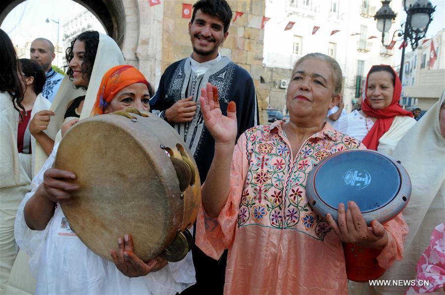 الصورة: الاحتفال بـ"يوم المرأة" في تونس