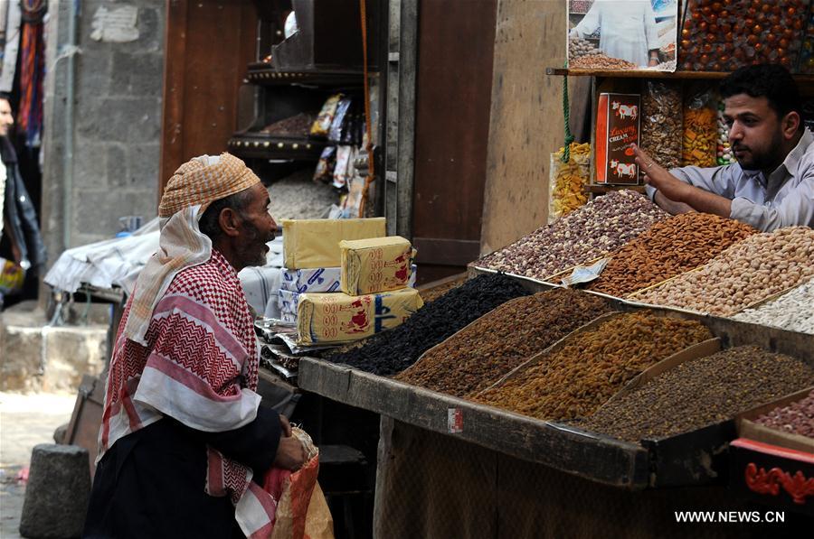 الصورة : استعدادات شهر رمضان الكريم في صنعاء 