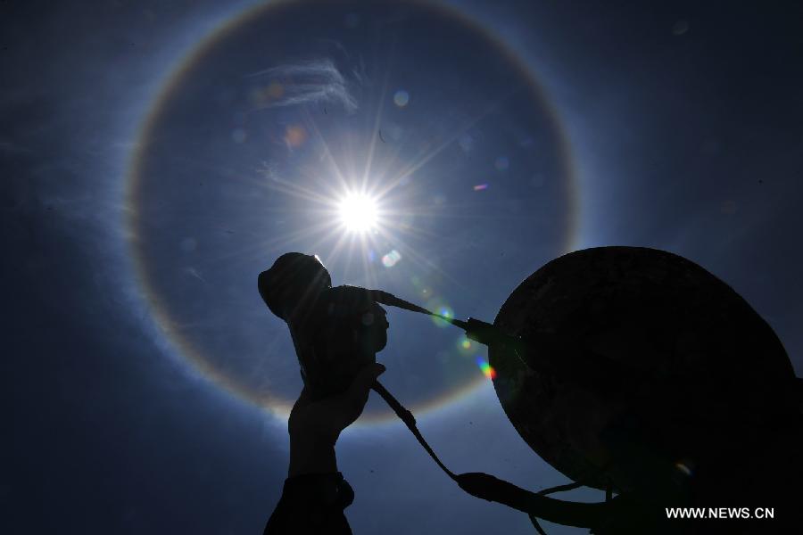 #CHINA-LHASA-SOLAR HALO (CN) 