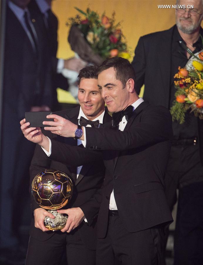 （体育）（4）足球——梅西赢得2015国际足联金球奖