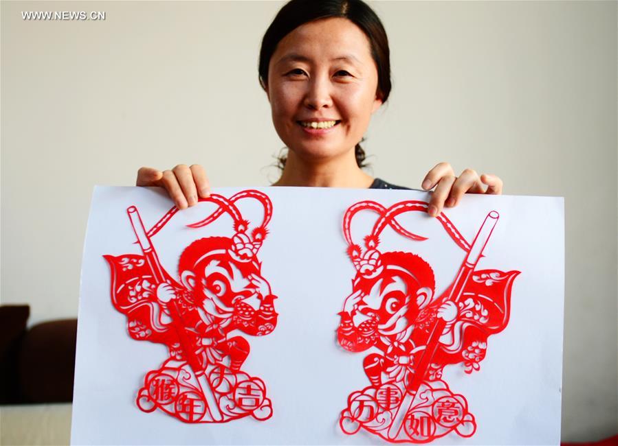 CHINA-HEBEI-SPRING FESTIVAL-PAPER-CUTTING (CN)