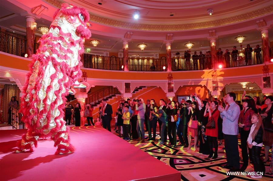（XHDW）（3）迪拜帆船酒店举行猴年春节庆典