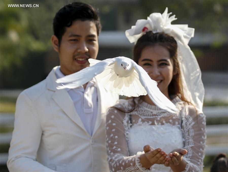 （国际·一周看天下）（2）集体婚礼