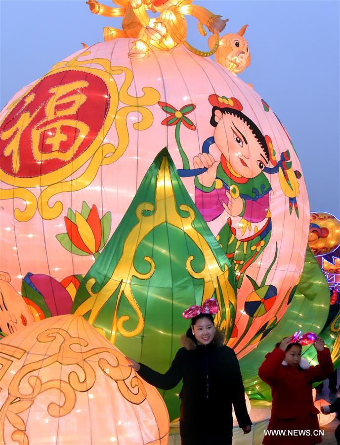 CHINA-HENAN-KAIFENG-LANTERN FESTIVAL CELEBRATIONS (CN)