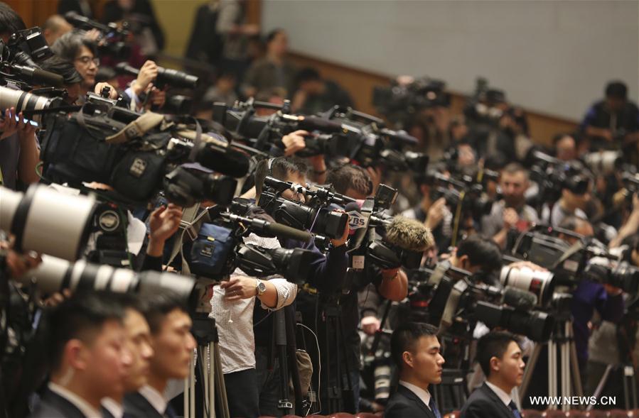 （两会·政协开幕）（9）全国政协十二届四次会议在京开幕