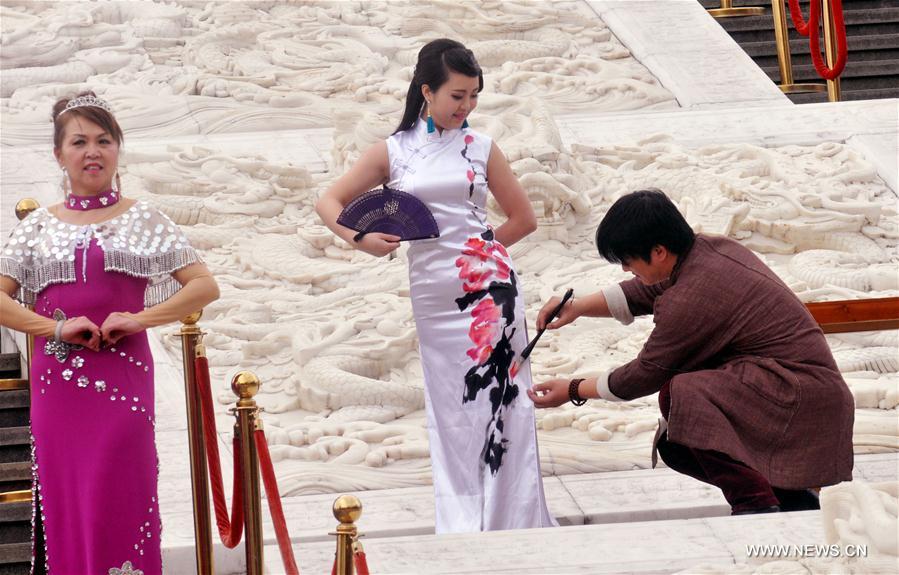 #CHINA-GUANGXI-LIUZHOU-CHEONGSAM SHOW (CN)