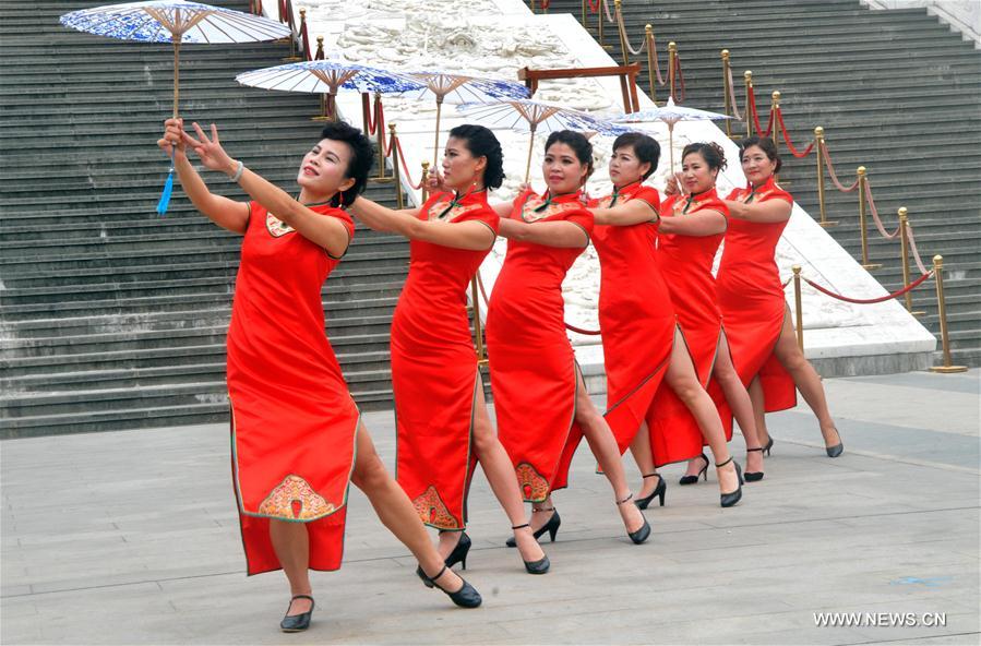 #CHINA-GUANGXI-LIUZHOU-CHEONGSAM SHOW (CN)