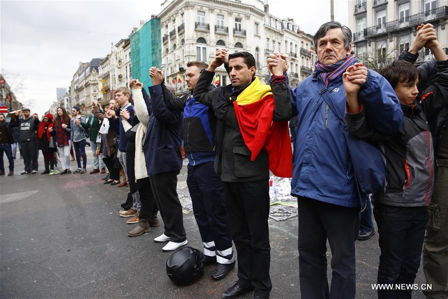 （国际）（8）比利时民众悼念恐怖袭击遇难者
