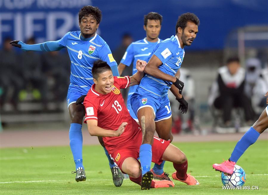 （体育）（16）足球——世界杯预选赛：中国击败马尔代夫