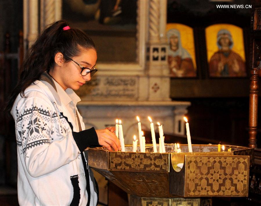 SYRIA-DAMASCUS-EASTER-PRAYERS