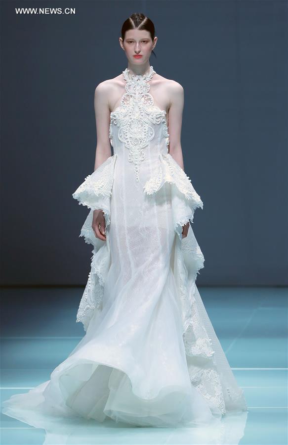 （晚报）（4）绝·设婚纱礼服发布会在京举行