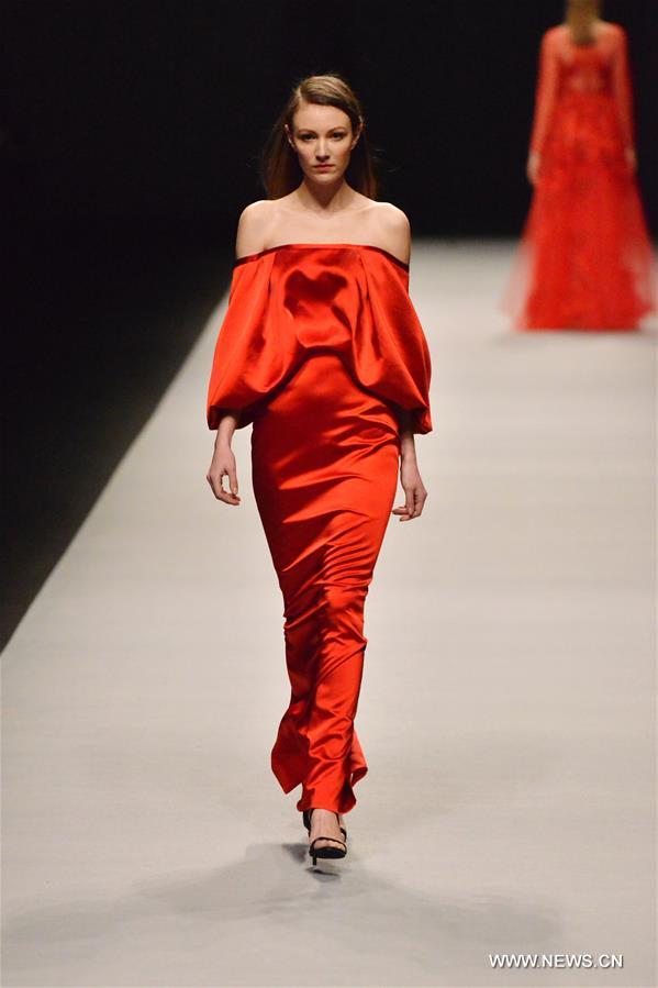 #（晚报）（2）设计师品牌We Couture秋冬作品亮相上海时装周