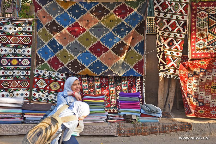 （国际）（6）开罗街头的手工地毯商店
