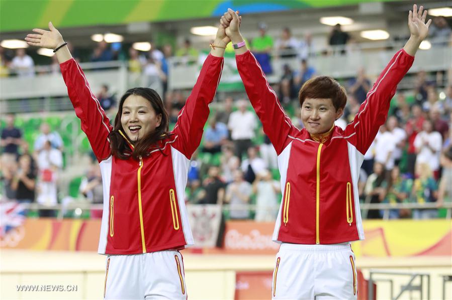 （里约奥运会·领奖台）（3）场地自行车——中国队女子团体竞速赛摘金