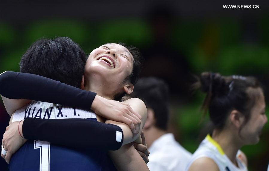 الصورة: المنتخب الصيني لكرة الطائرة النسائية يتأهل لنصف نهائي أولمبياد ريو