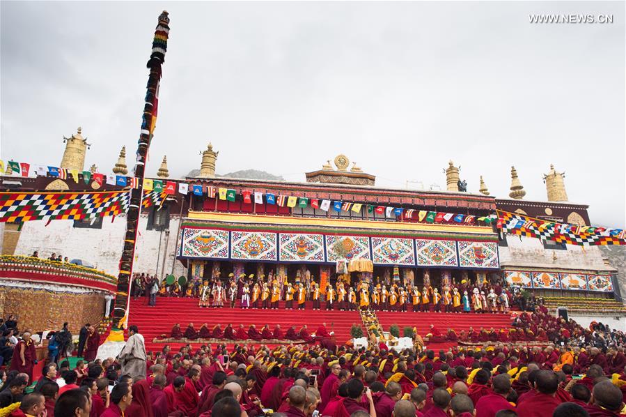 الصورة: الاحتفال بالذكرى الـ 600 لدير دريبونغ في منطقة التبت 