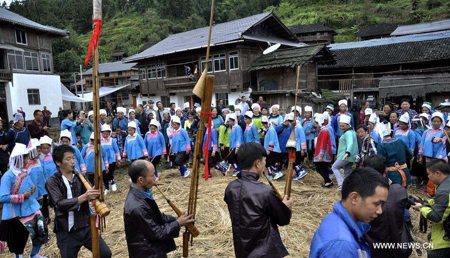 الصورة: قومية شوي تحتفل بعيد دوان بجنوب غربي الصين