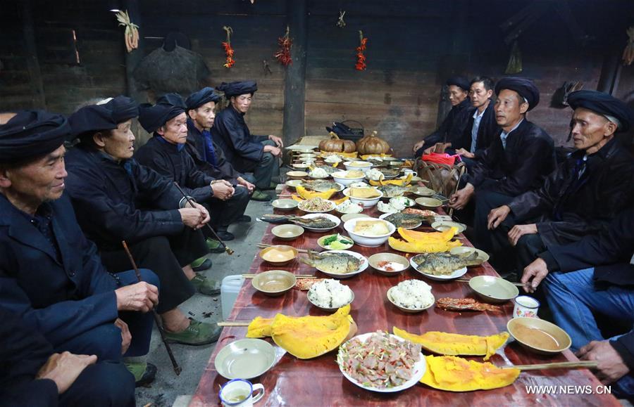 الصورة: قومية شوي تحتفل بعيد دوان بجنوب غربي الصين