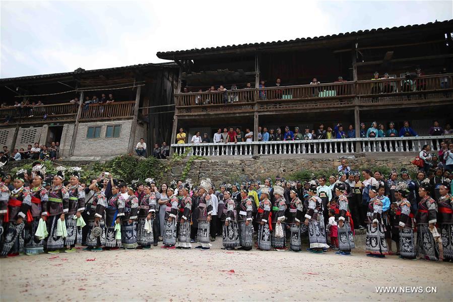  الصورة: مهرجان قومي جنوب غربي الصين