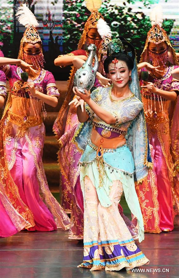  الصورة: عرض مسرحية راقصة قومية في تايوان 