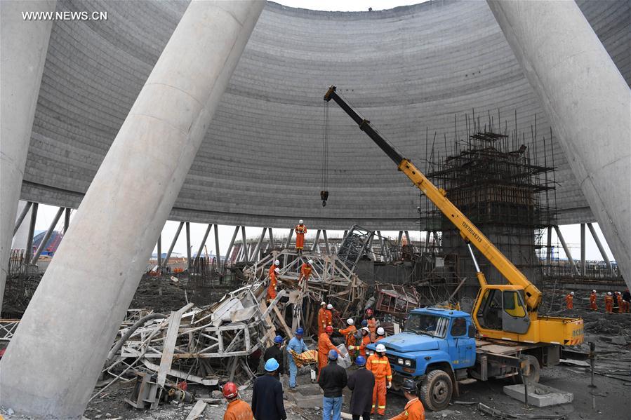 الصورة: سقوط ضحايا بين قتيل وجريح في انهيار بمحطة لتوليد الكهرباء في شرقي الصين
