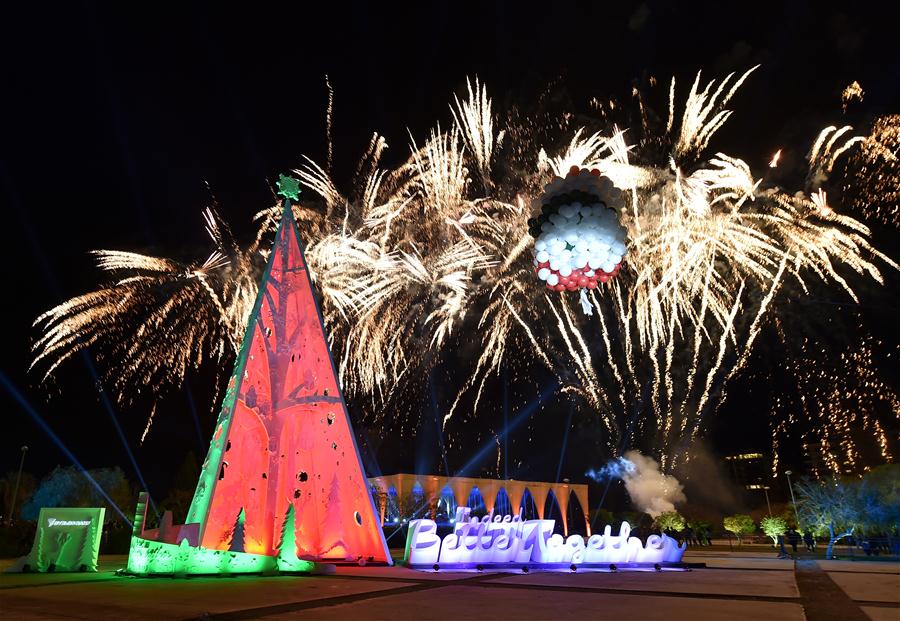 （外代二线）黎巴嫩的黎波里点亮主圣诞树