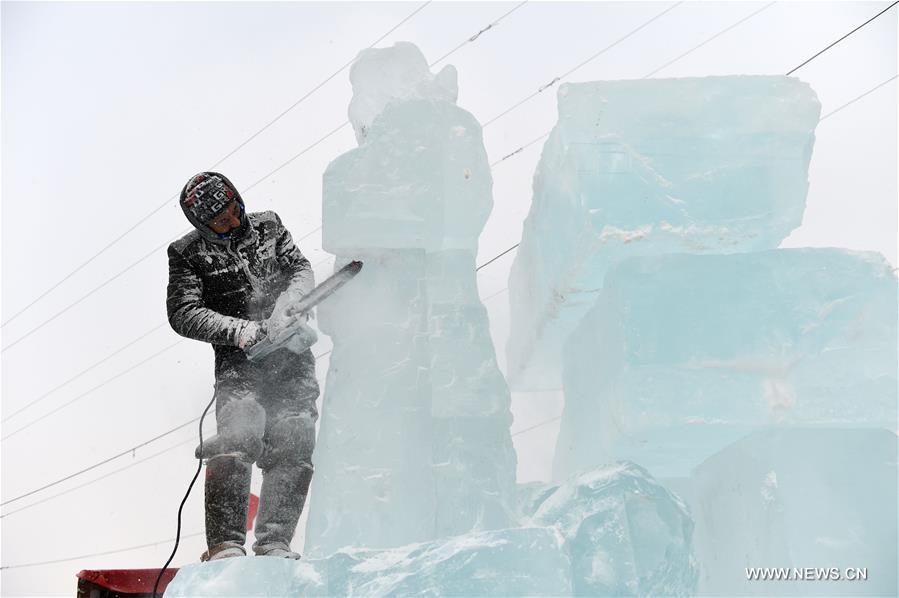 （文化）（10）国际组合冰雕比赛冰城跨年开赛