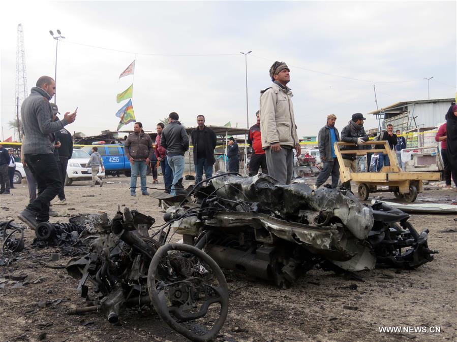 الصورة: مقتل 35 شخصا في انفجار سيارة مفخخة بمدينة الصدر شرقي بغداد