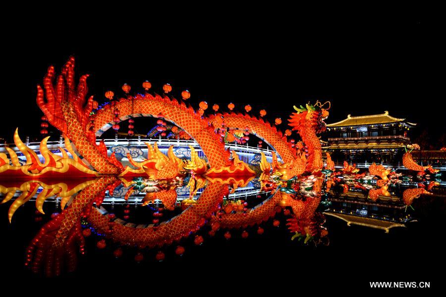 الصورة: معرض الفوانيس بمناسبة عيد الفوانيس في شمال غربي الصين
