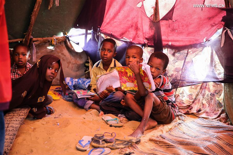 الصورة: مخيم "ميسان للنازحين داخليا في مقديشو" يشهد على معاناة النازحين