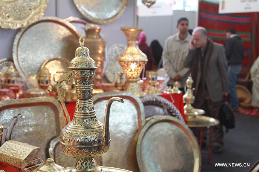 （XHDW）（1）阿尔及利亚举行传统手工艺展览