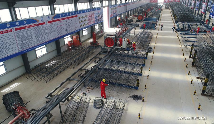الصورة: بناء السكك الحديدية الفائقة السرعة بشمال غربي الصين