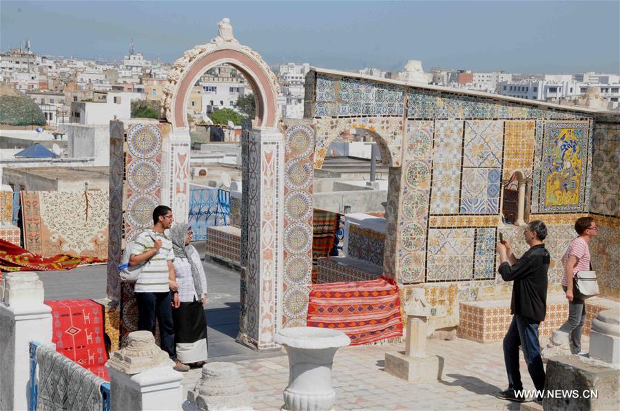 الصورة: "مدينة تونس العتيقة" إحدى مواقع التراث العالمي لليونسكو