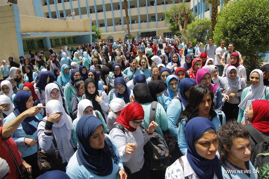 الصورة: بدء امتحانات الثانوية العامة في محافظات مصر