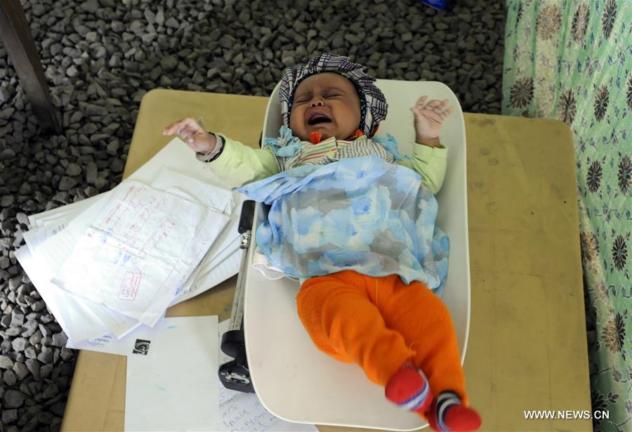 الصورة: ارتفاع وفيات الكوليرا في اليمن إلى 989 شخصا