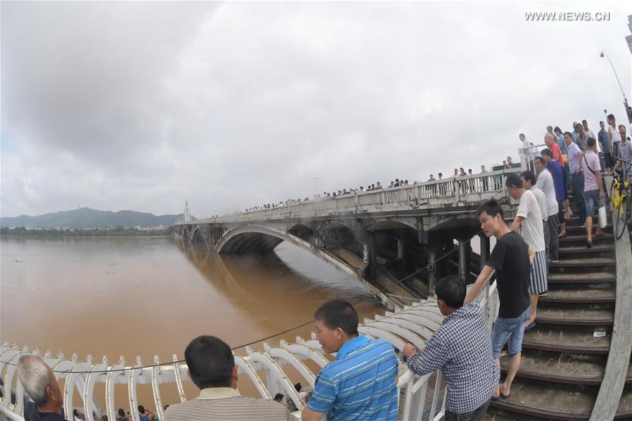 الصورة: فيضانات في مقاطعة هونان بوسط الصين بعد هطول الأمطار الغزيرة