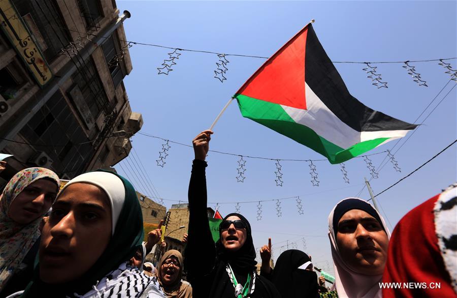 الصورة: عشرات الألاف في الأردن يتظاهرون ضد الإجراءات الإسرائيلية في المسجد الأقصى