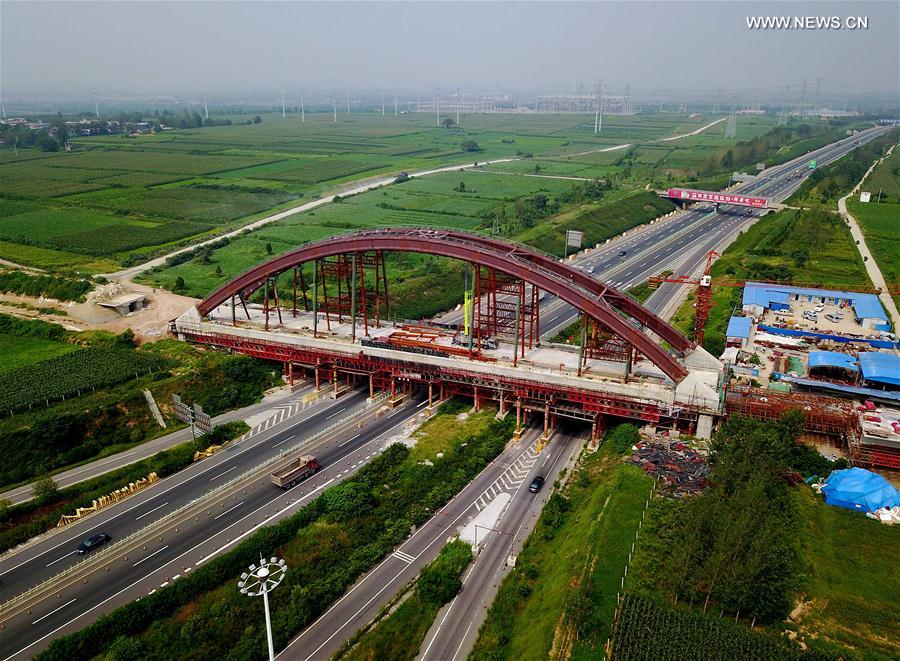 الصورة: بناء خط قطار فائق السرعة جديد يربط تشنغتشو مع وانتشو