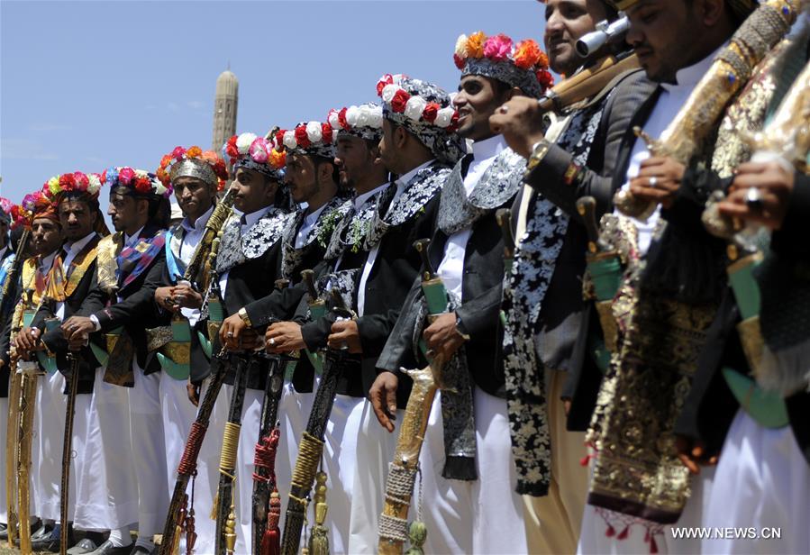 الصورة: حفل زفاف جماعي في اليمن