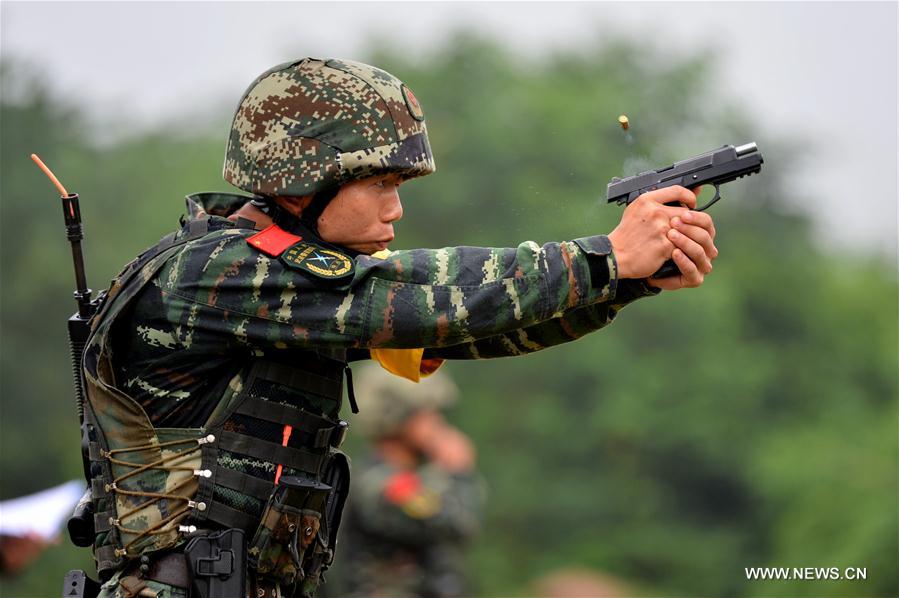 （军事）（2）重庆武警特战精英大比拼