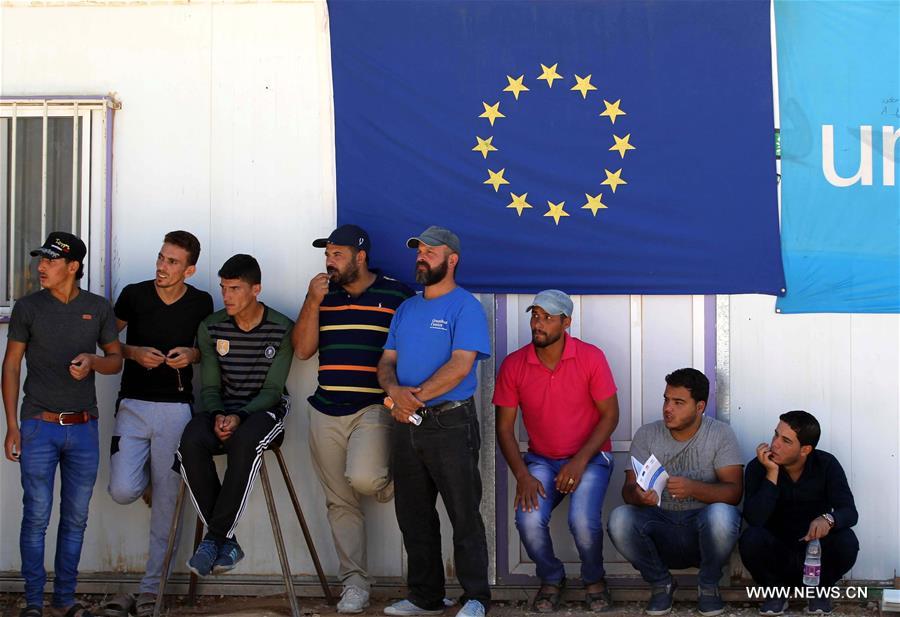 الصورة: مخيم الزعتري يتحول إلى ساحة لتوظيف اللاجئين السوريين في الأردن